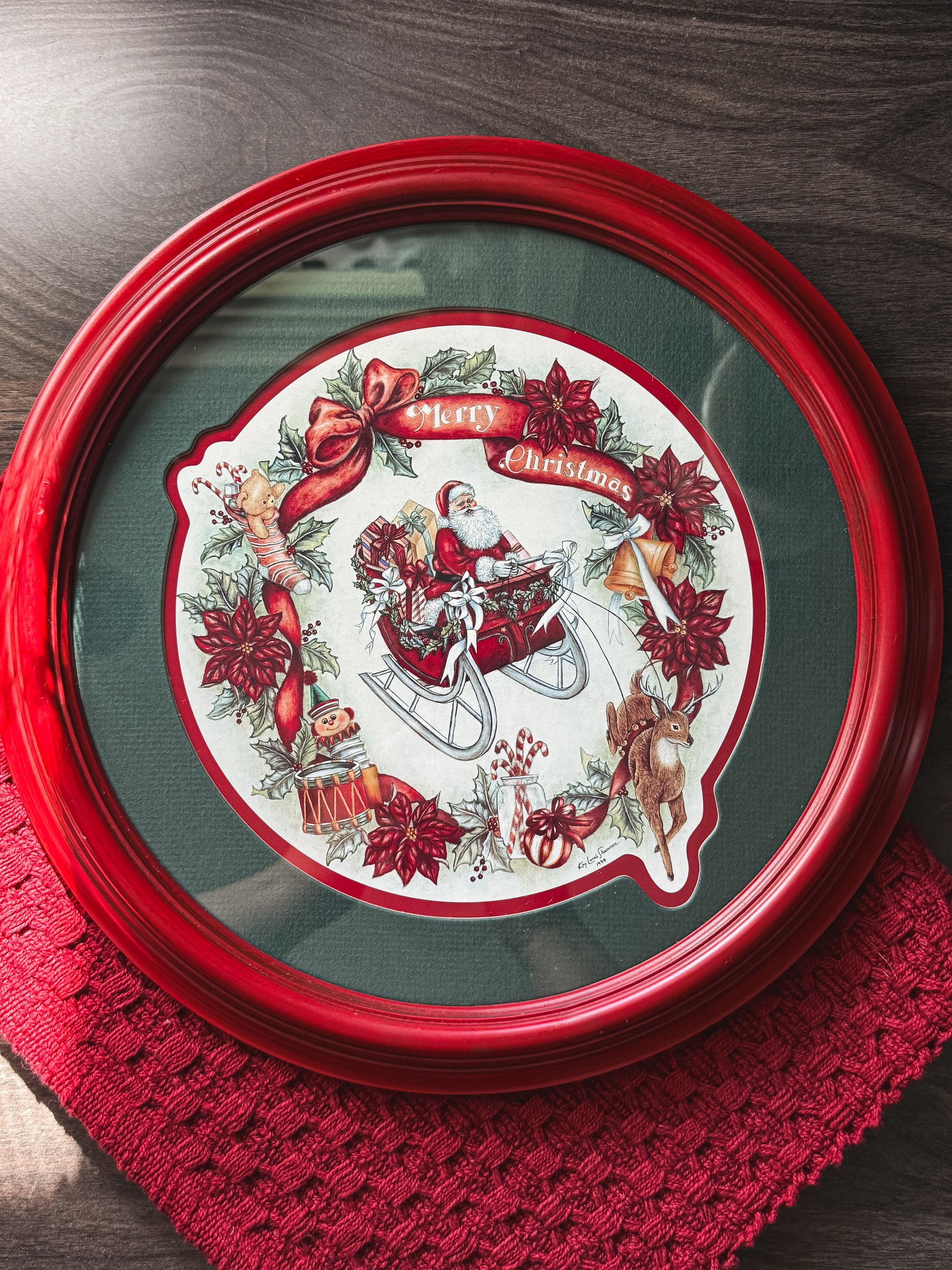 Vintage 1994 Merry Christmas Santa Framed Wall Art – 12” Round | The Heirloom Collection