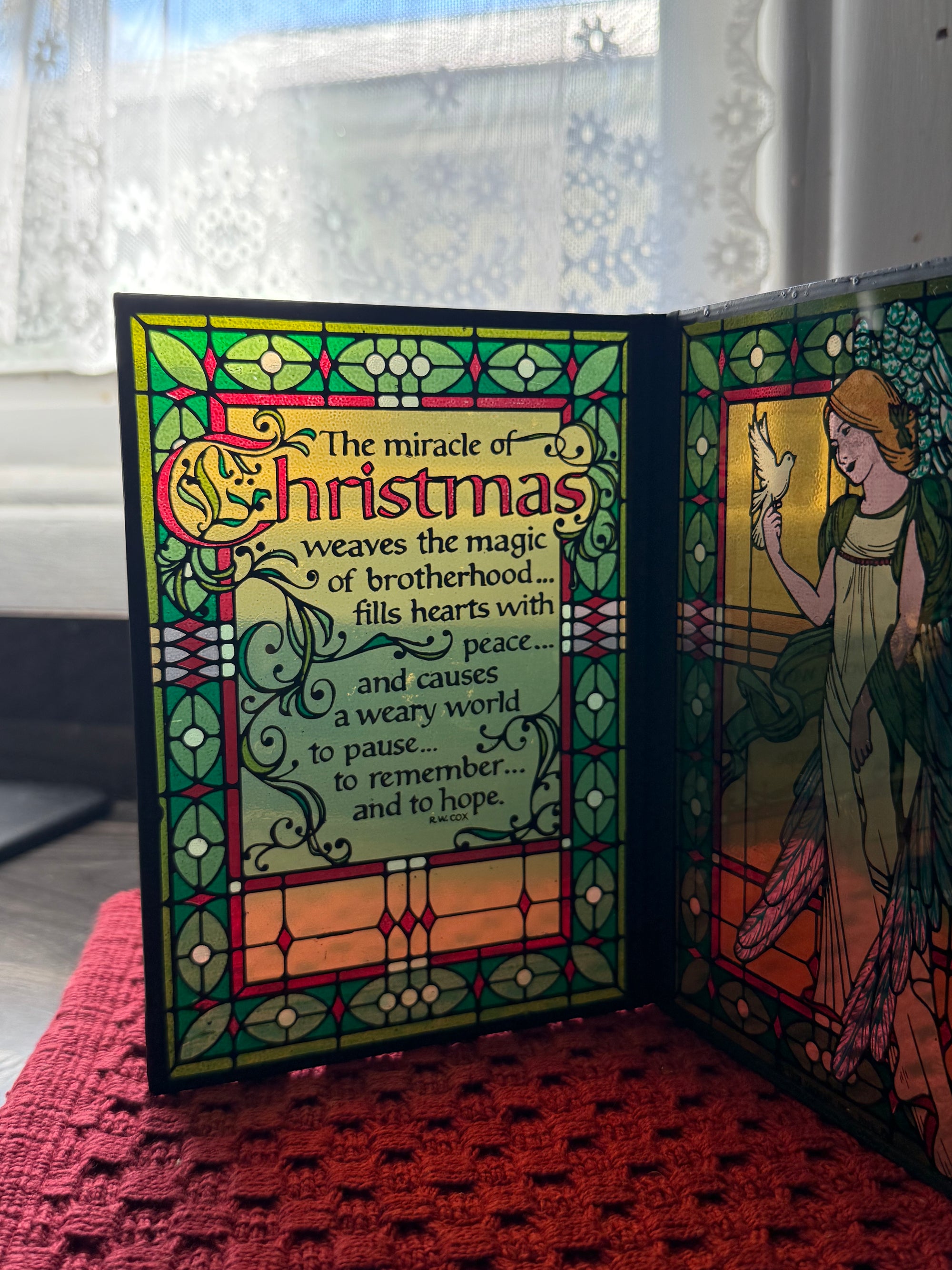 Vintage 1978 The Miracle of Christmas Stained Glass Display – Yorkraft Inc. | The Heirloom Collection