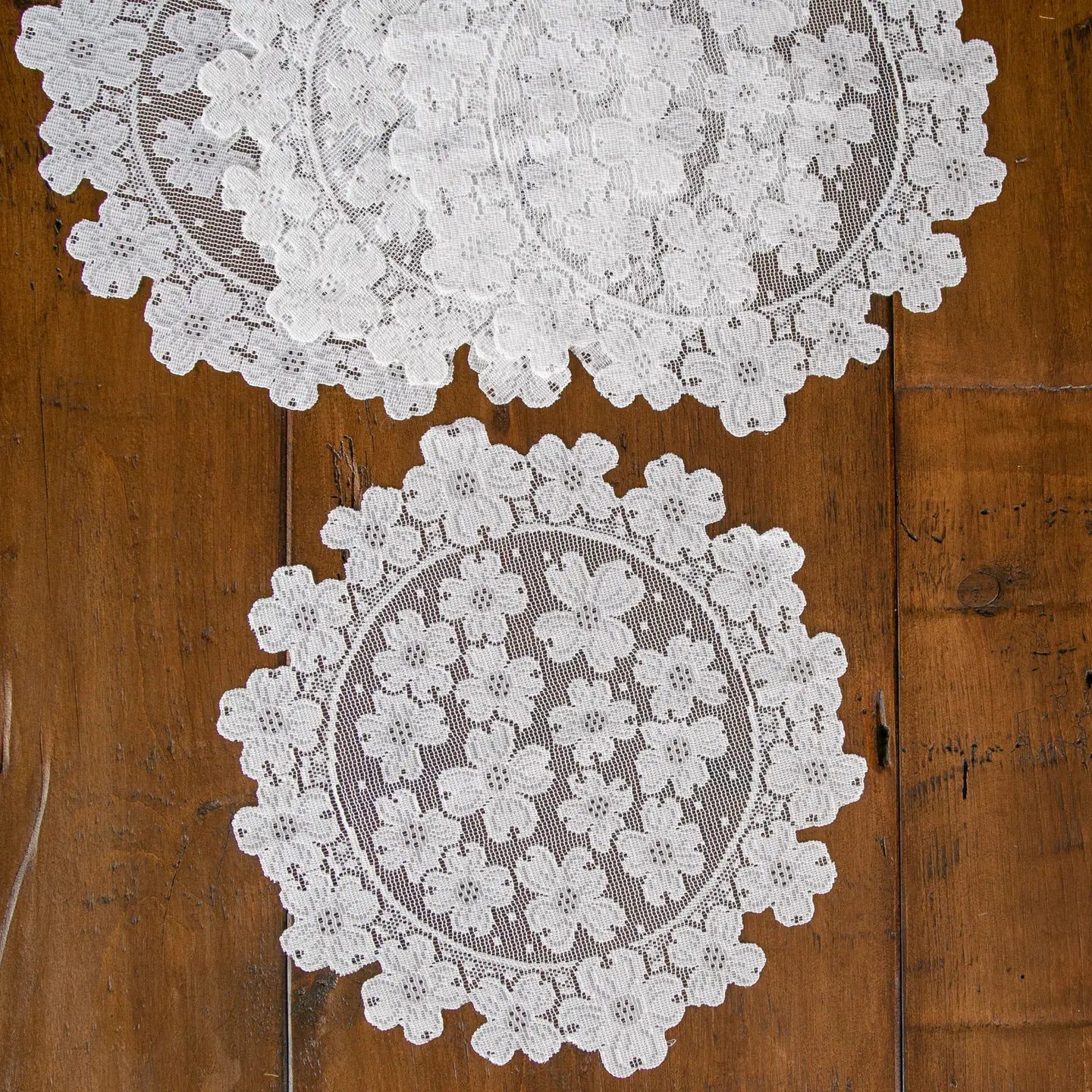 Heritage Lace Dogwood Round Lace Doily - 14"